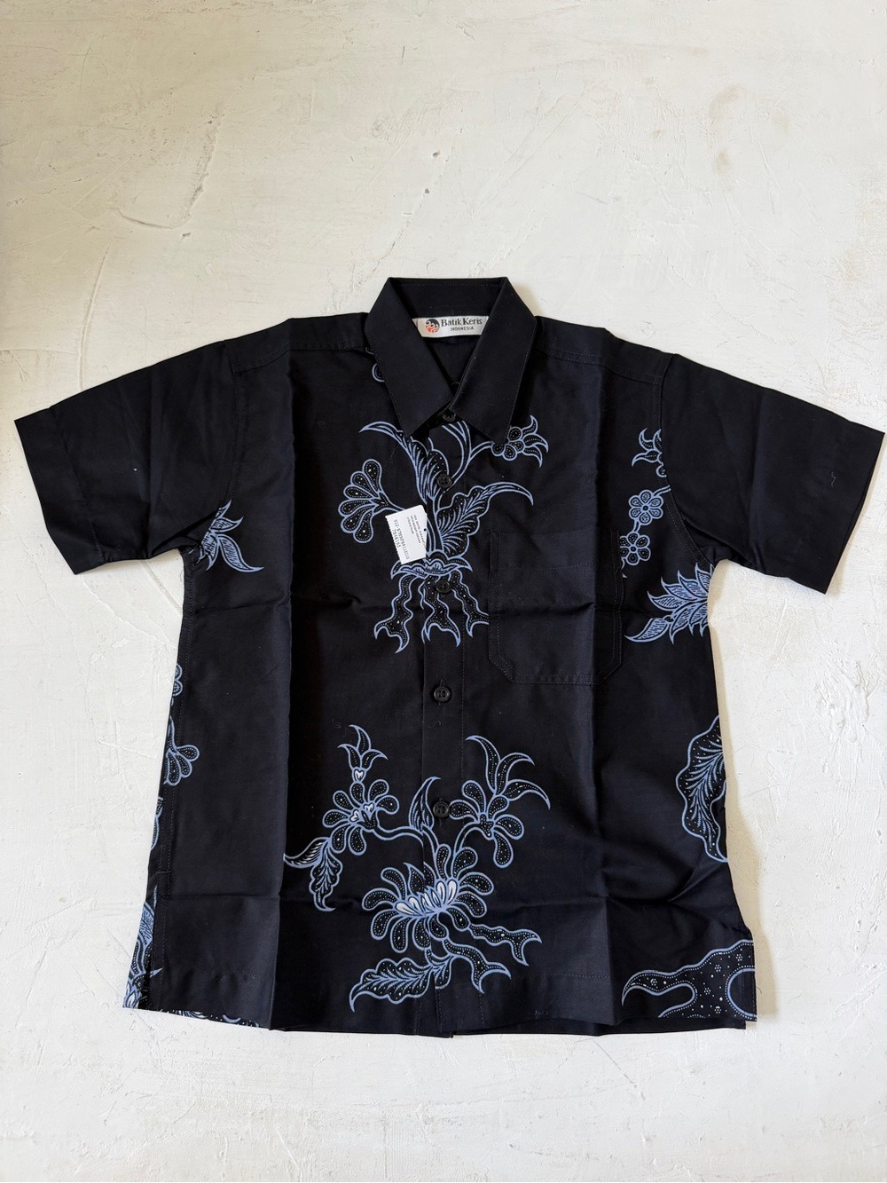 Batik Keris Indonesia Dress Shirt Kids Black Blue Floral Short Sleeve Size S NWT